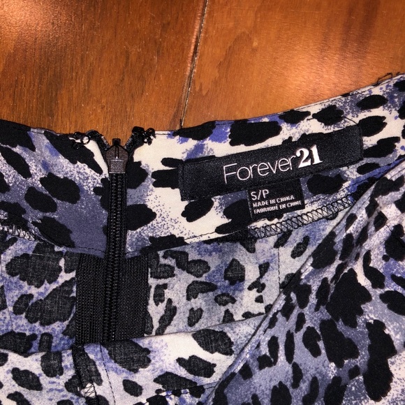 Patterned Soft Shorts - Picture 3 of 3